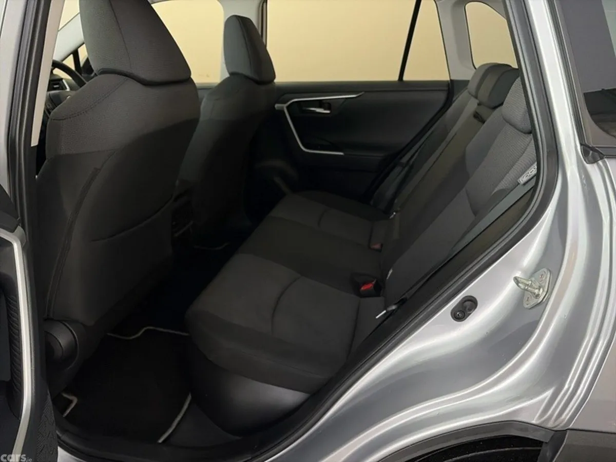 Toyota RAV4 SUV, Petrol Hybrid, 2024, Silver