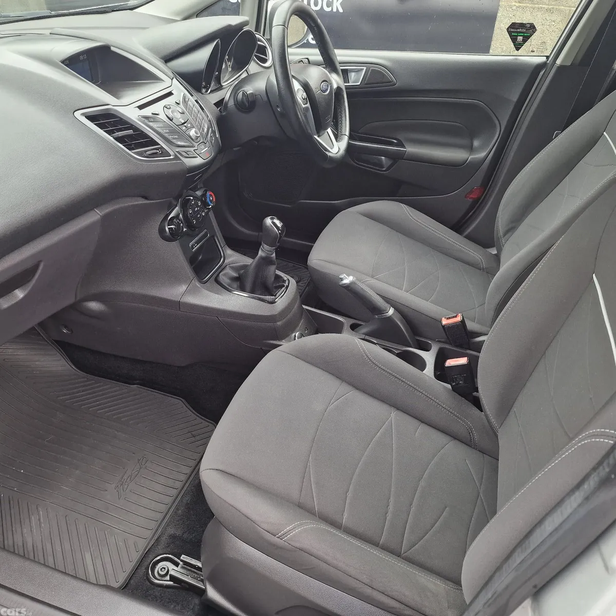 Ford Fiesta Hatchback, Petrol, 2017, Grey