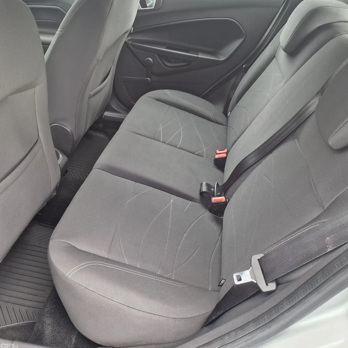 Ford Fiesta Hatchback, Petrol, 2017, Grey