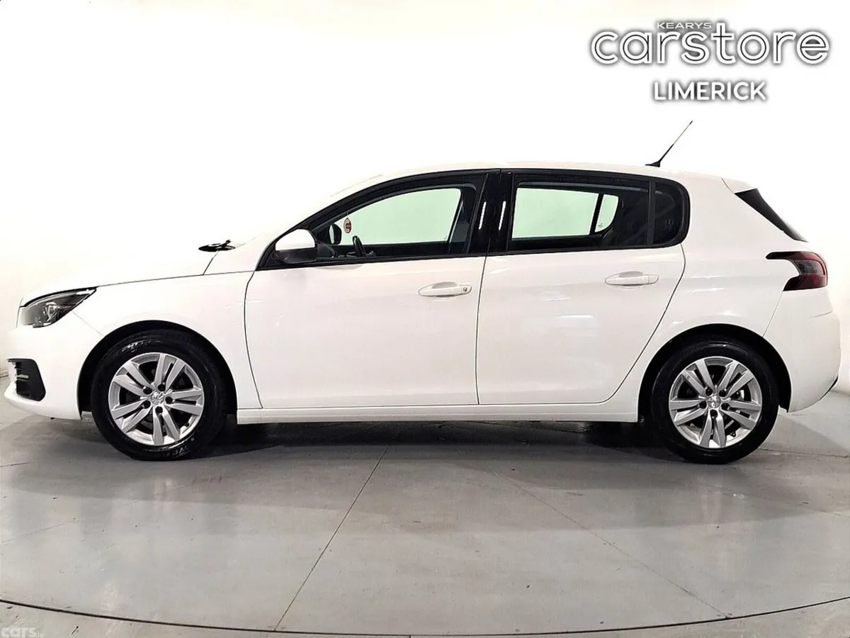 Peugeot 308 Hatchback, Petrol, 2020, White