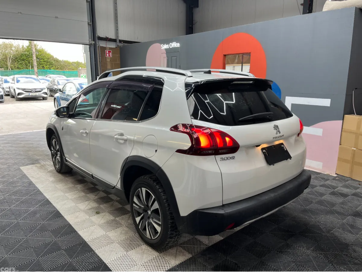 Peugeot 2008 SUV, Petrol, 2020, White