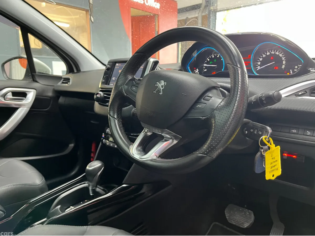 Peugeot 2008 SUV, Petrol, 2020, White