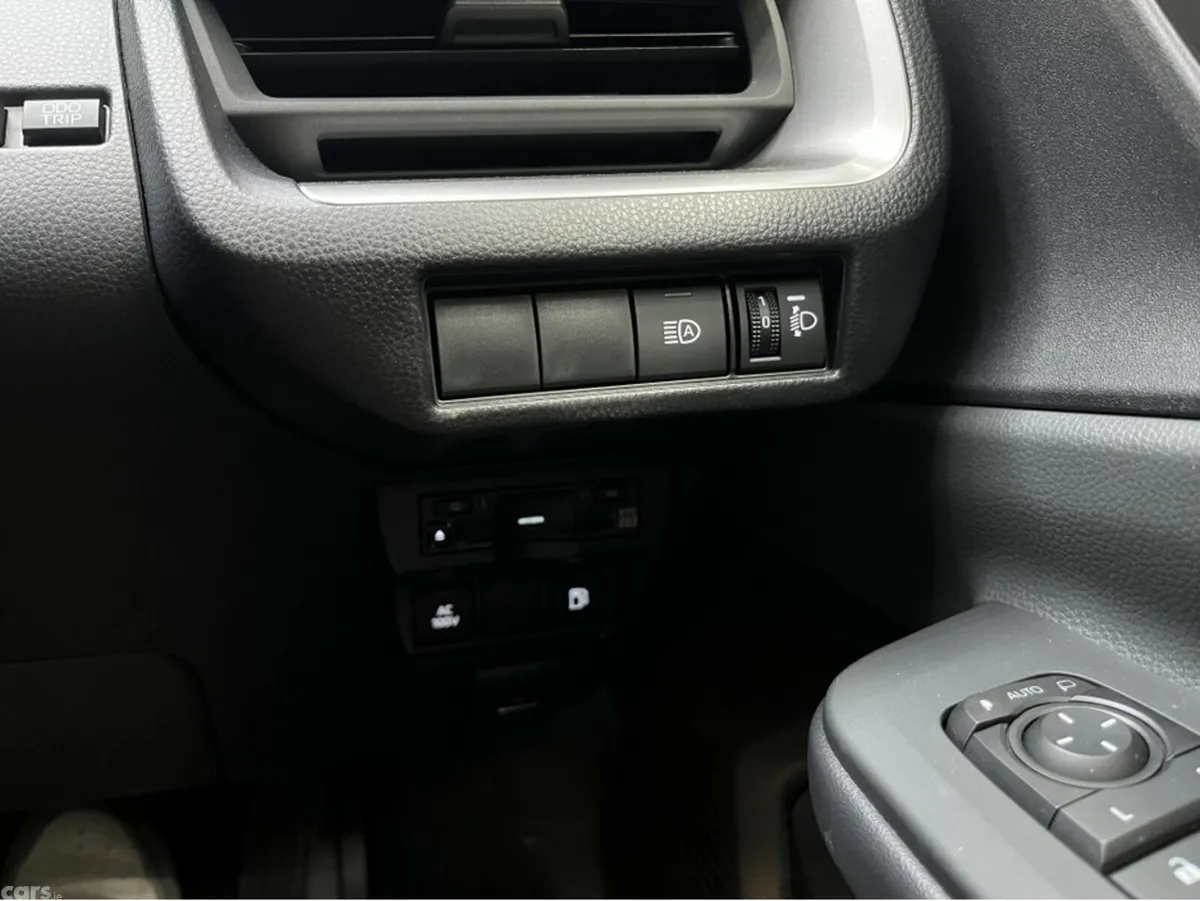 Toyota Prius Saloon, Petrol Hybrid, 2025, Silver