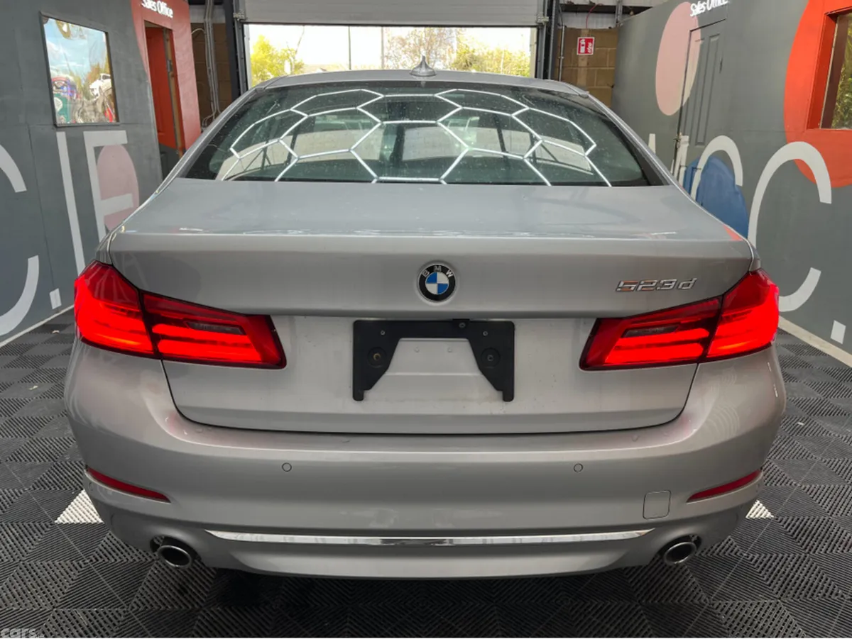 BMW 5-Series Saloon, Diesel, 2019, Silver