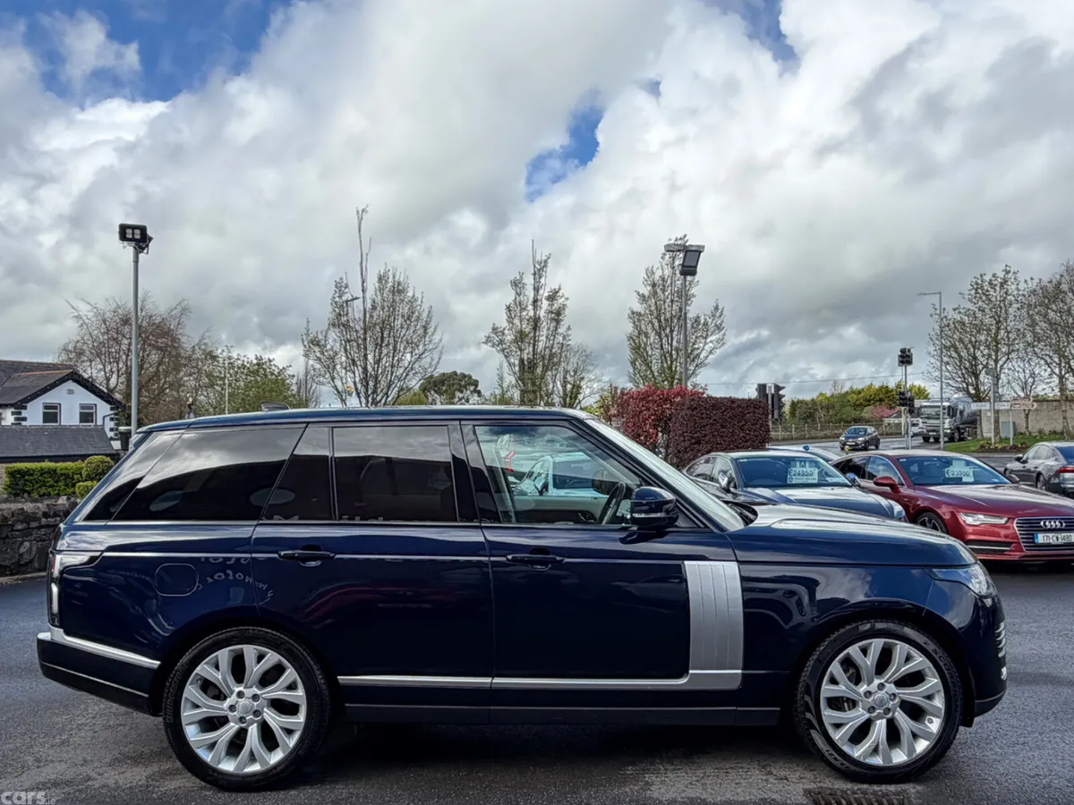 Land Rover Range Rover SUV, Petrol Plug-in Hybrid, 2019, Blue