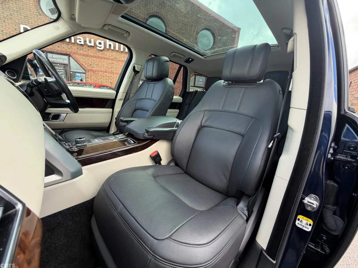 Land Rover Range Rover SUV, Petrol Plug-in Hybrid, 2019, Blue