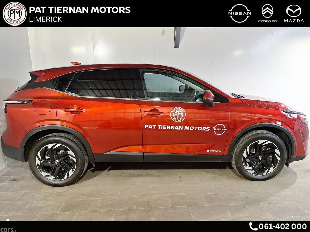 Nissan Qashqai MPV, Petrol Hybrid, 2026, Red
