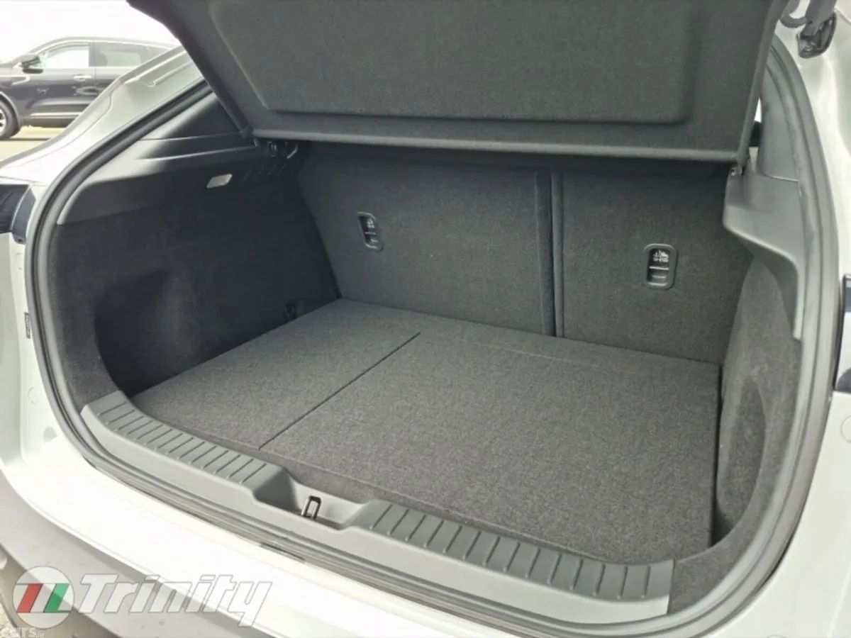 Mazda CX-30 SUV, Petrol, 2027, White