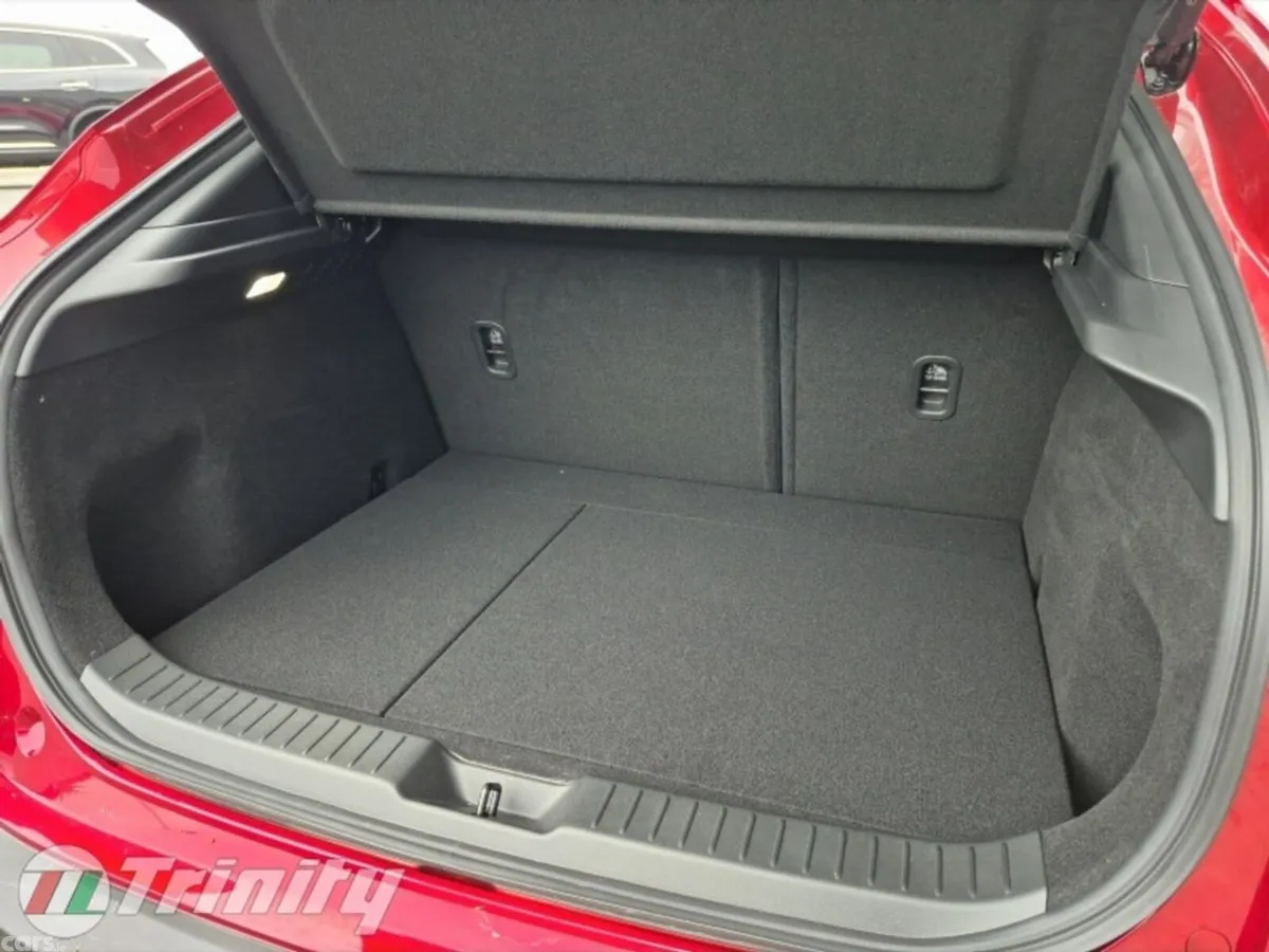 Mazda CX-30 SUV, Petrol, 2027, Red