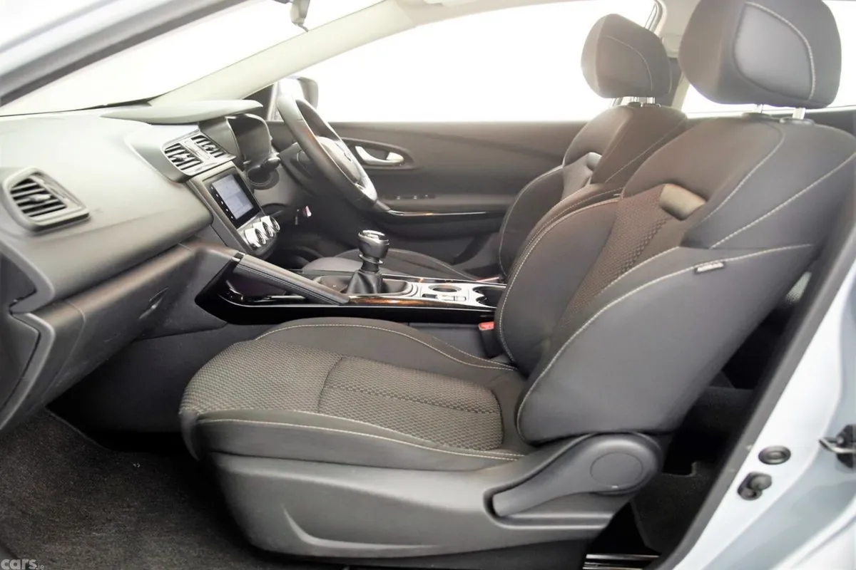 Renault Kadjar SUV, Diesel, 2020, Grey