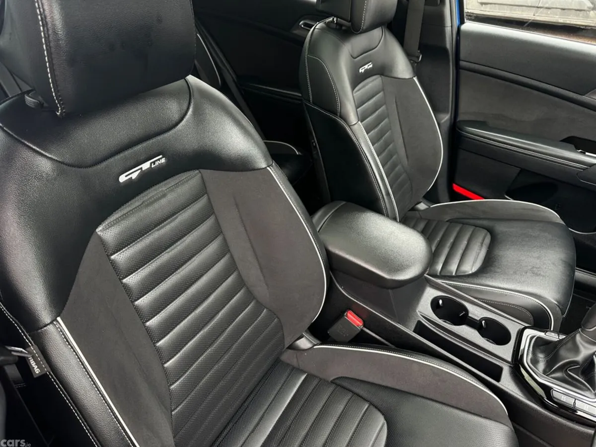 Kia Sportage SUV, Diesel Hybrid, 2025, Blue