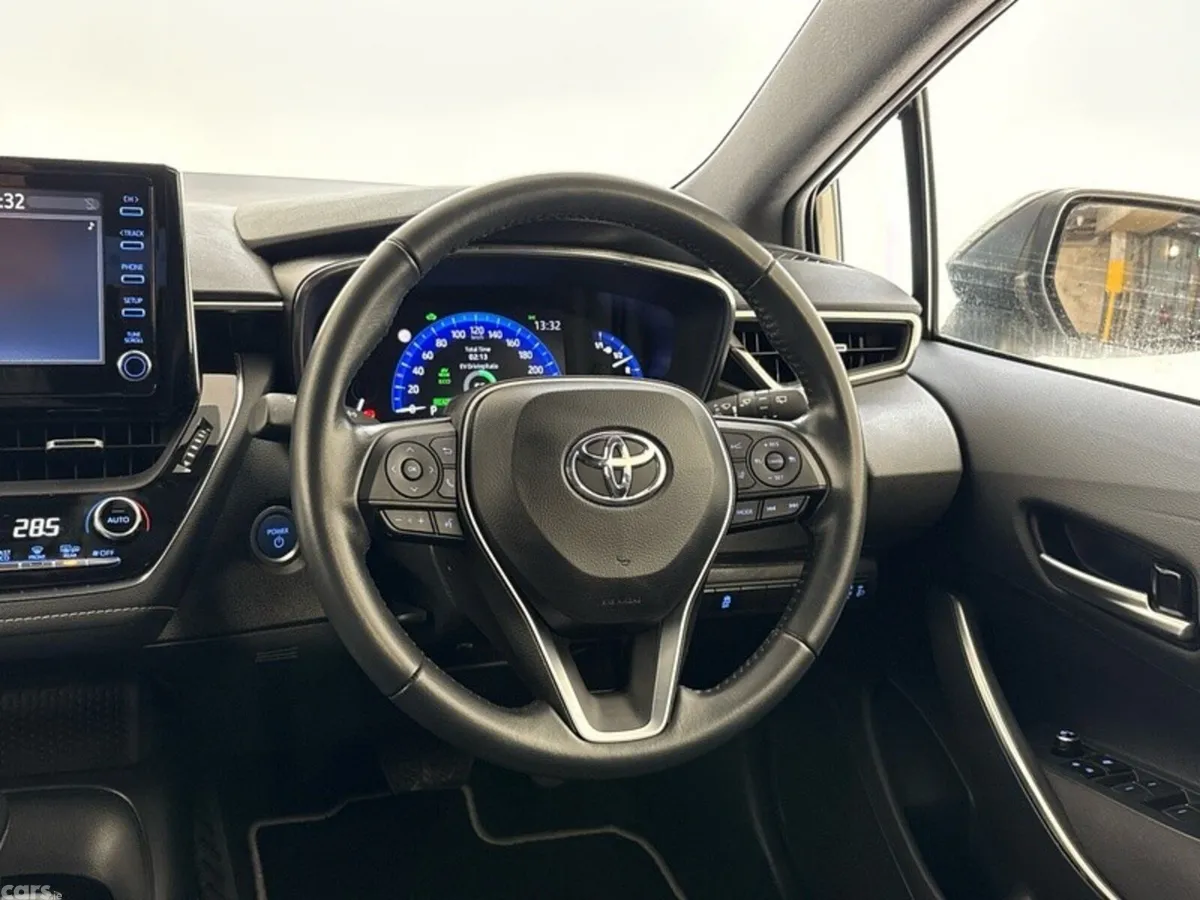 Toyota Corolla Hatchback, Petrol Hybrid, 2023, Bronze