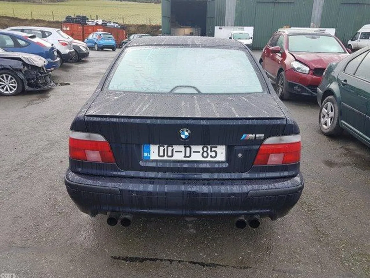 BMW M5 Saloon, Petrol, 2000, Black