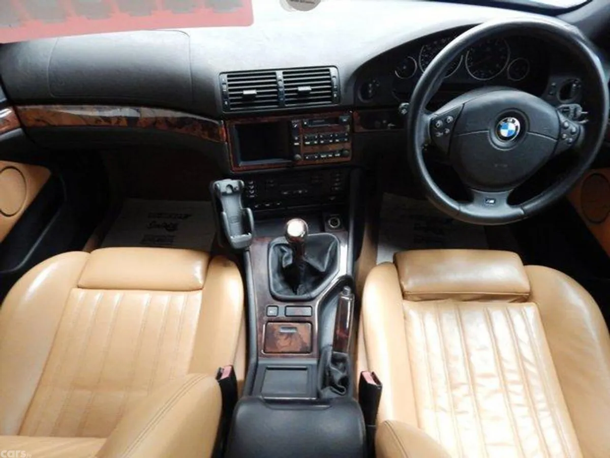 BMW M5 Saloon, Petrol, 2000, Black