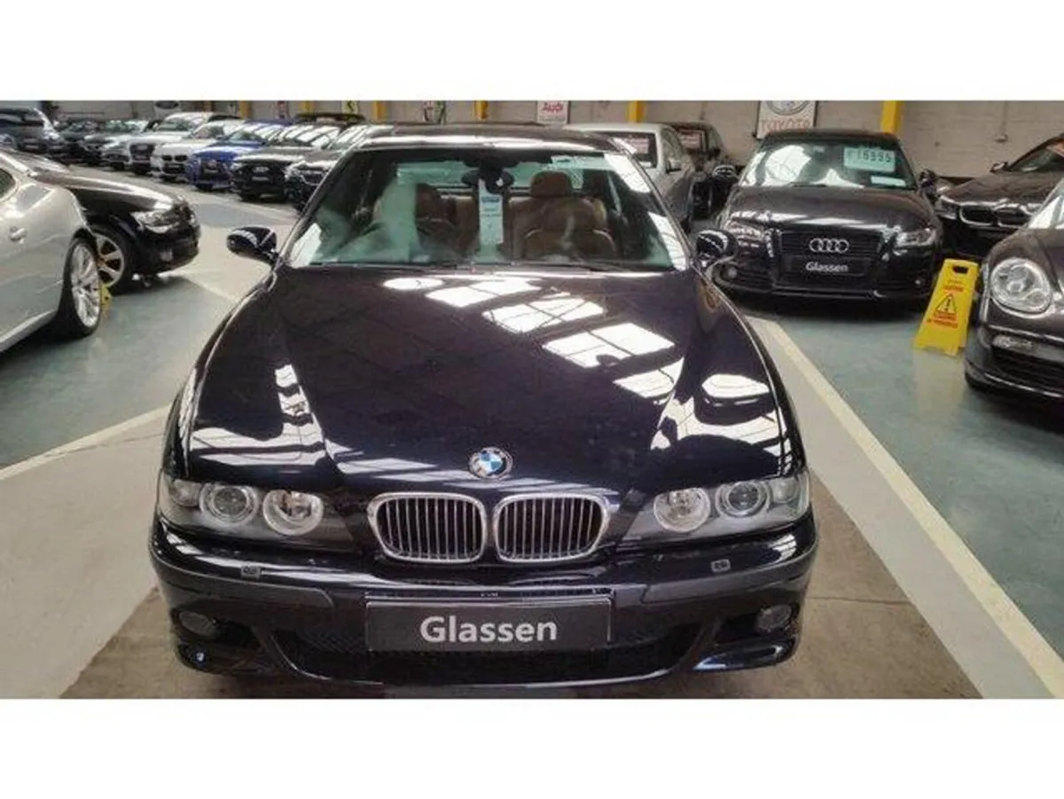 BMW M5 Saloon, Petrol, 2000, Black