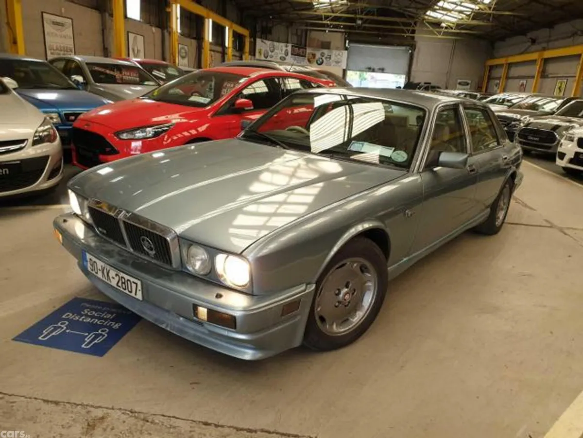 Jaguar XJ Saloon, Petrol, 1990, Blue