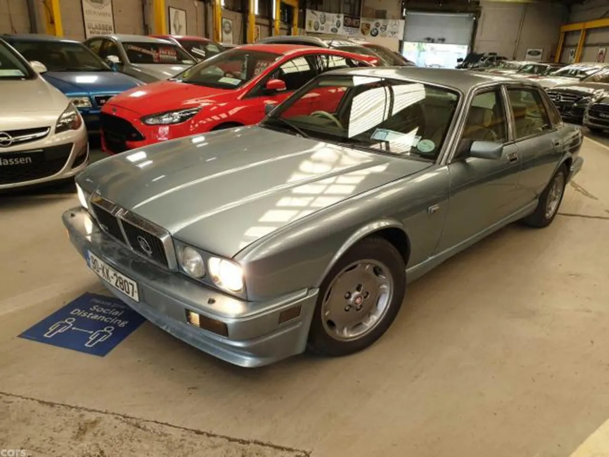 Jaguar XJ Saloon, Petrol, 1990, Blue
