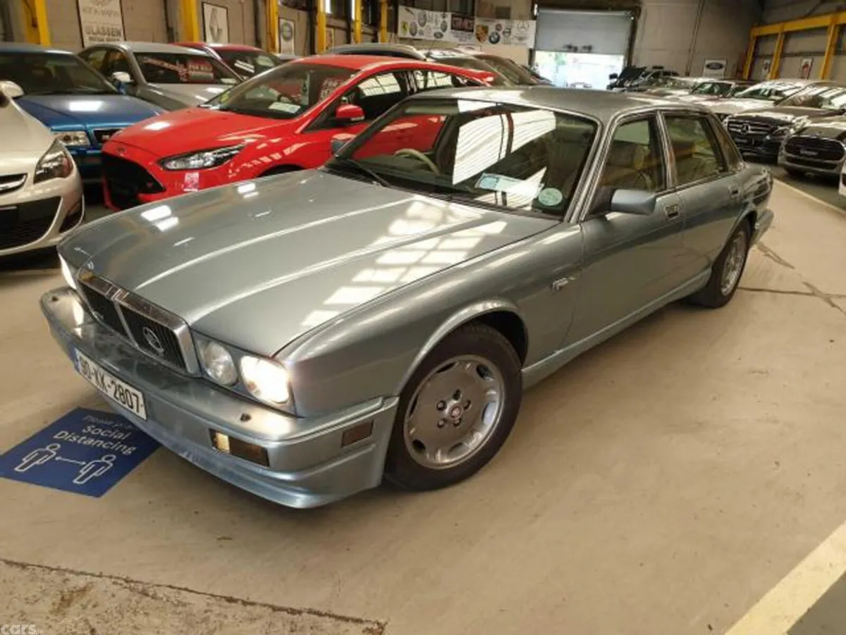Jaguar XJ Saloon, Petrol, 1990, Blue