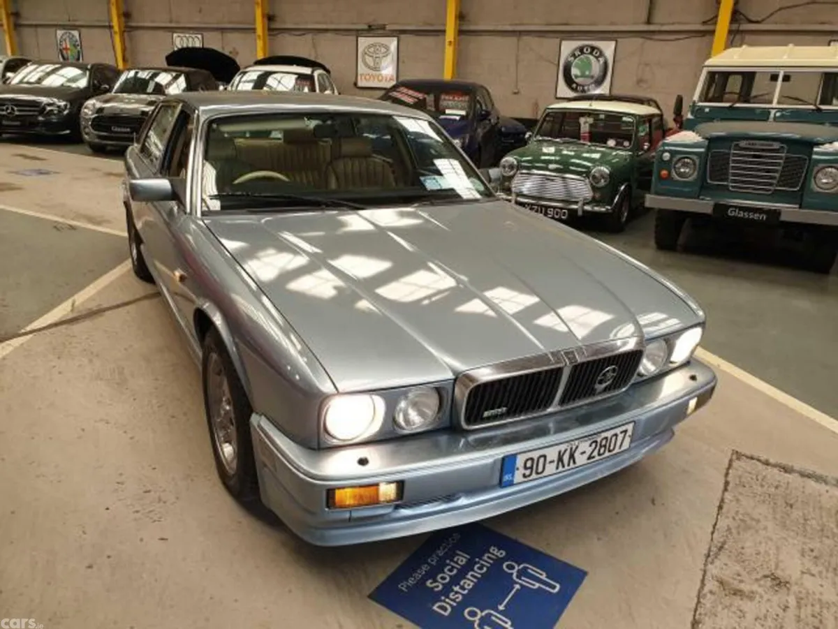 Jaguar XJ Saloon, Petrol, 1990, Blue