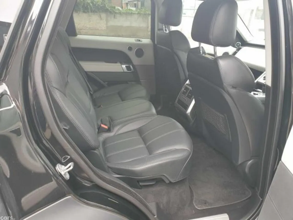 Land Rover Range Rover Sport SUV, Diesel, 2015, Black