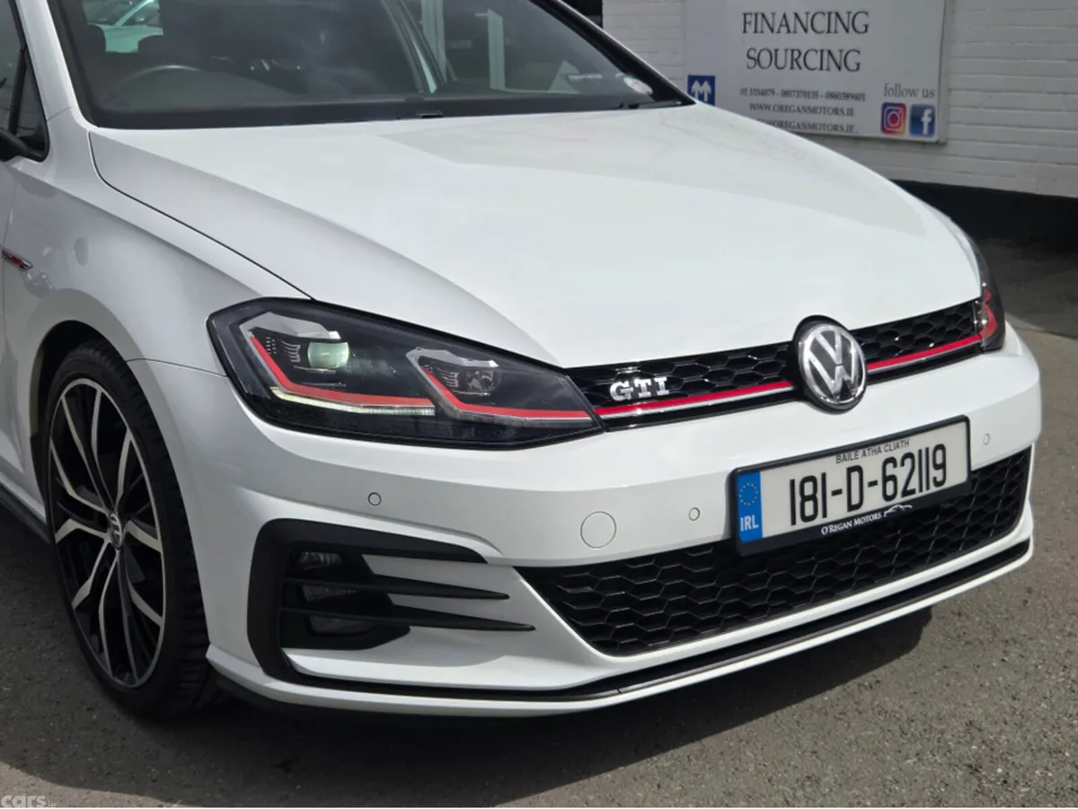 Volkswagen Golf Hatchback, Petrol, 2018, White