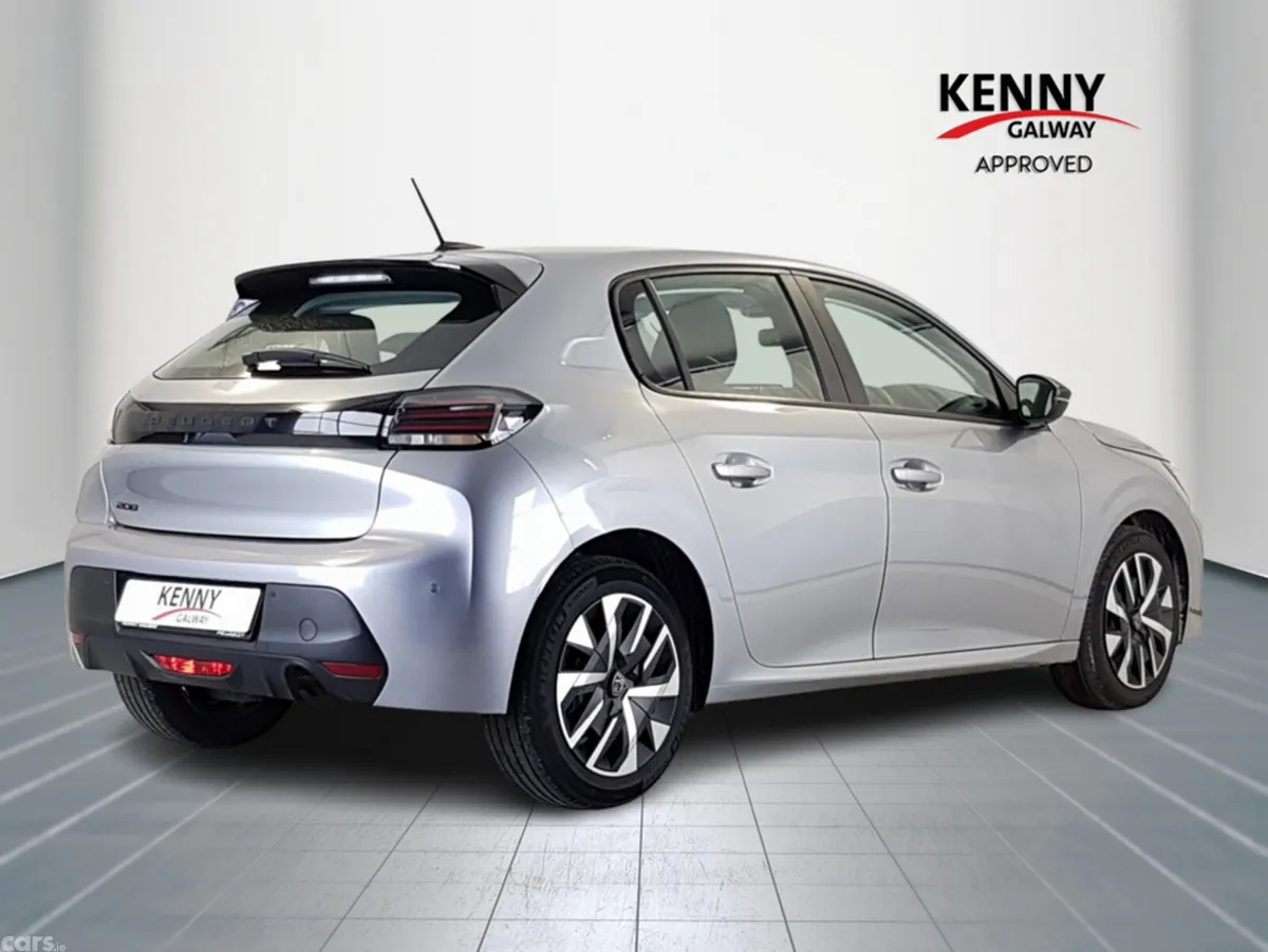 Peugeot 208 Hatchback, Petrol, 2025, Grey