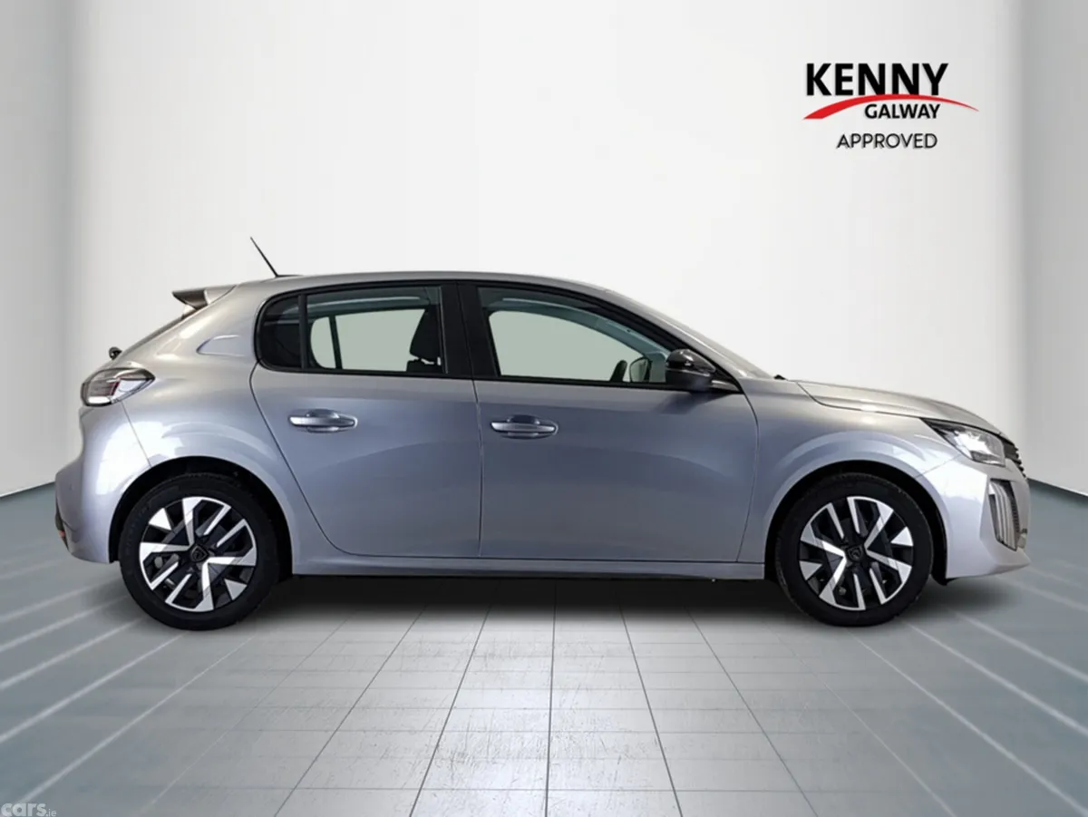 Peugeot 208 Hatchback, Petrol, 2025, Grey