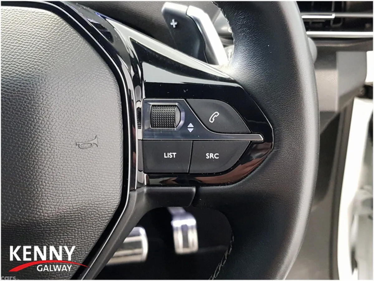 Peugeot 3008 MPV, Diesel, 2023, White