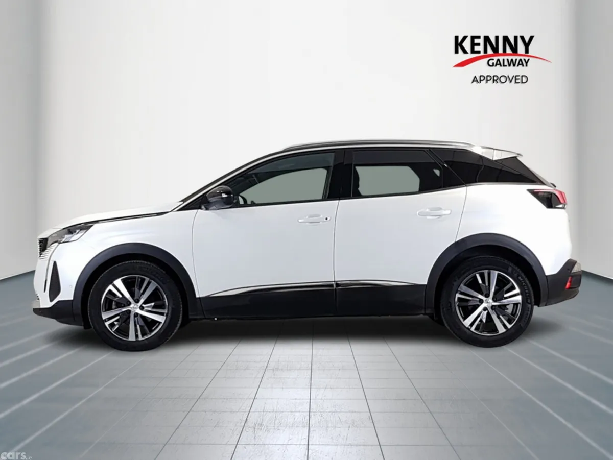 Peugeot 3008 MPV, Diesel, 2023, White