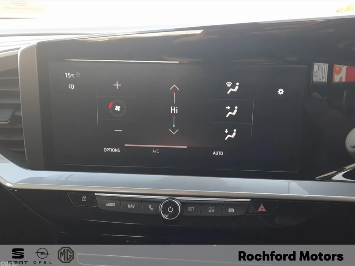 Opel Mokka MPV, Petrol, 2023, Red