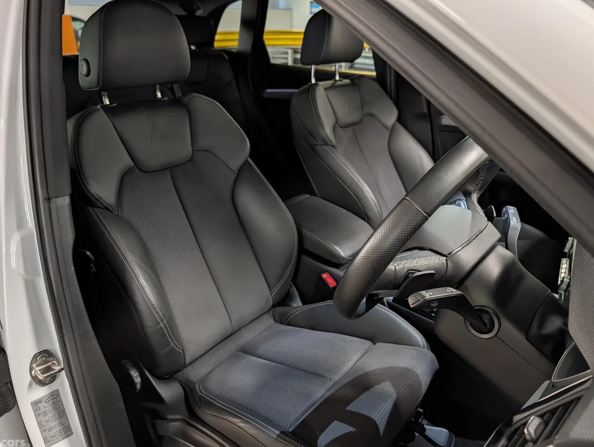 Audi Q5 SUV, Petrol Plug-in Hybrid, 2024, White