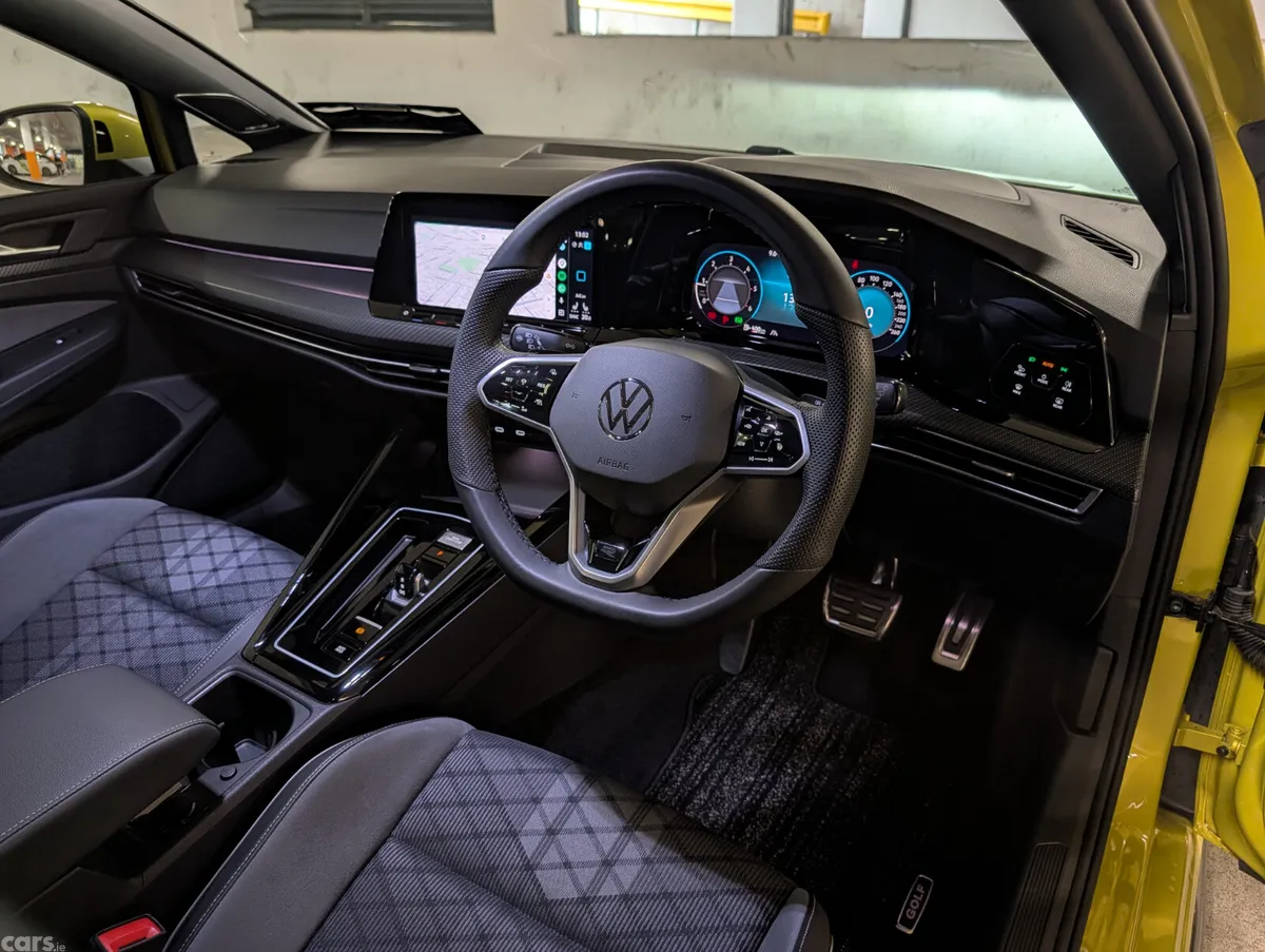 Volkswagen Golf Hatchback, Diesel, 2024, Yellow