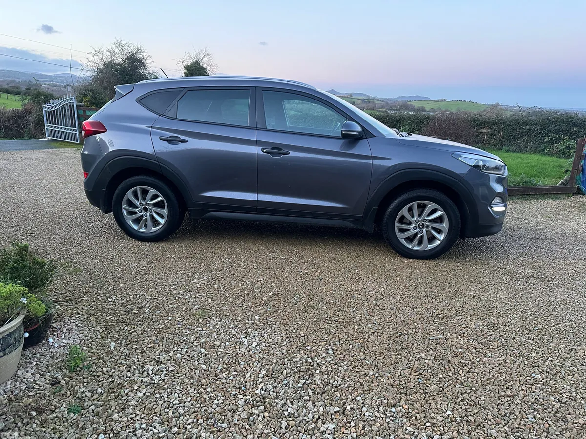 Hyundai Tucson SUV, Diesel, 2016, Grey