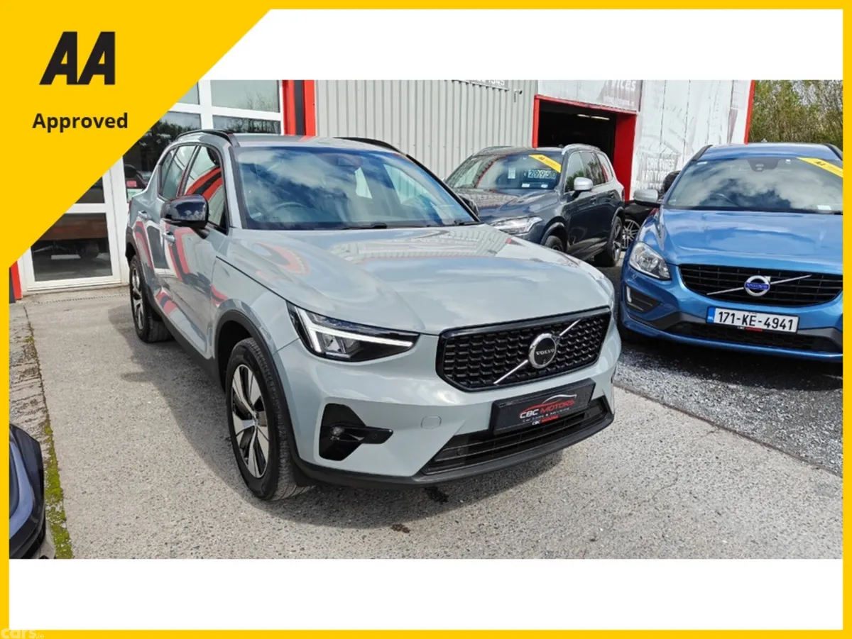 Volvo XC40 SUV, Petrol Plug-in Hybrid, 2023, Grey