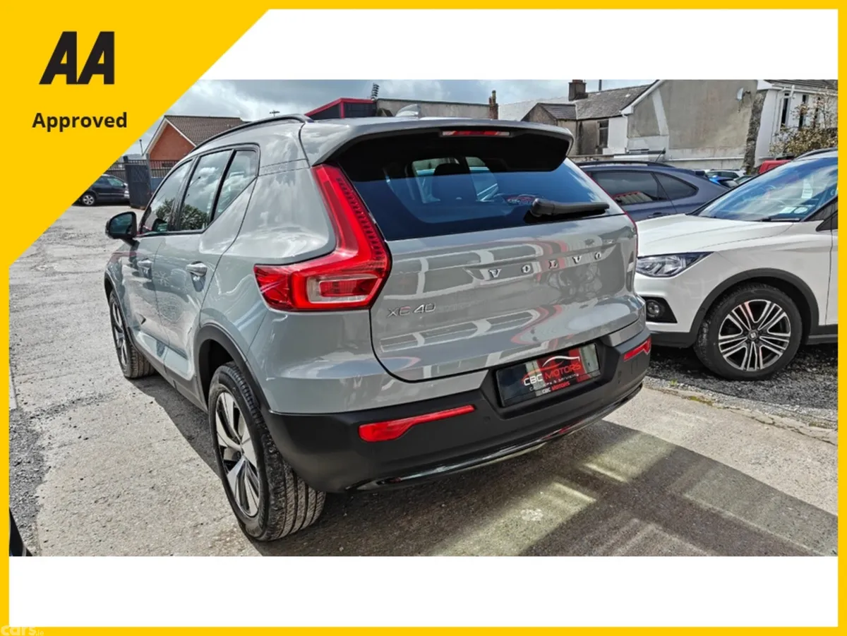 Volvo XC40 SUV, Petrol Plug-in Hybrid, 2023, Grey
