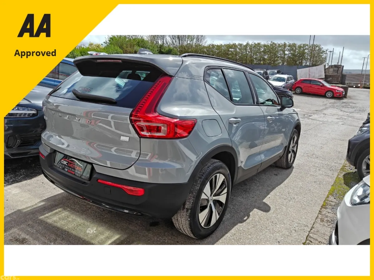 Volvo XC40 SUV, Petrol Plug-in Hybrid, 2023, Grey