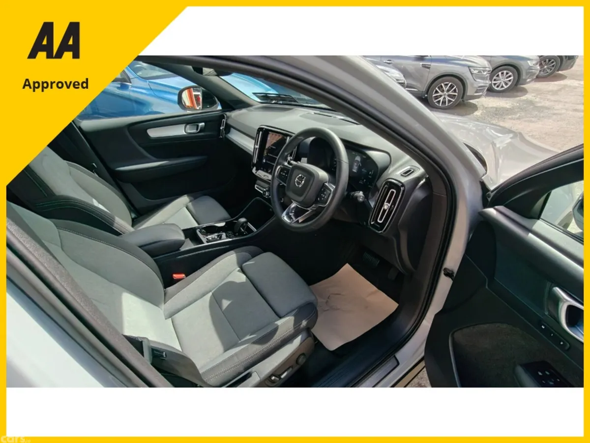 Volvo XC40 SUV, Petrol Plug-in Hybrid, 2023, Grey