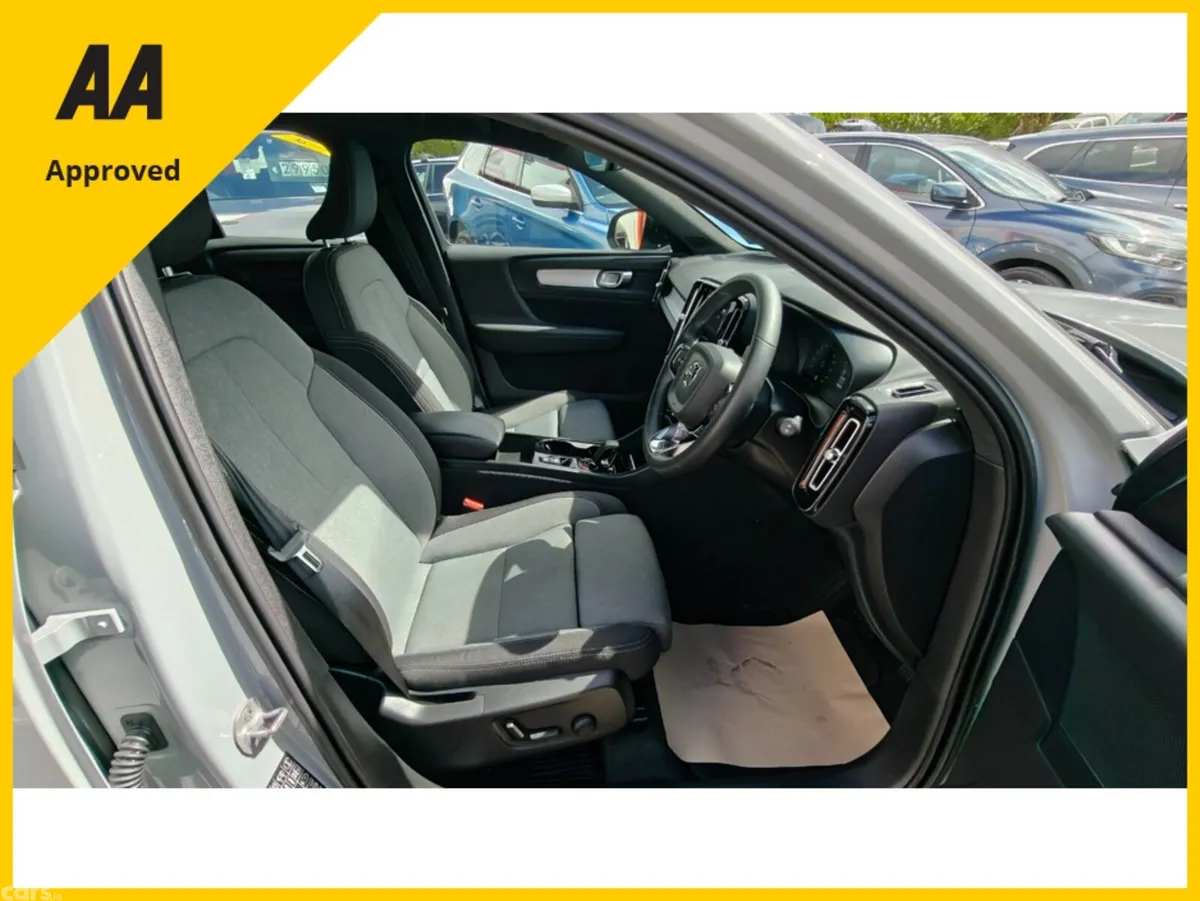 Volvo XC40 SUV, Petrol Plug-in Hybrid, 2023, Grey