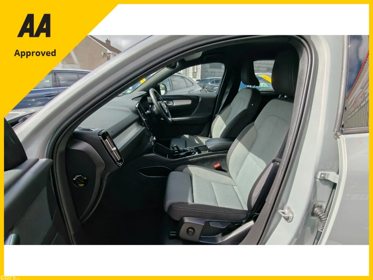 Volvo XC40 SUV, Petrol Plug-in Hybrid, 2023, Grey