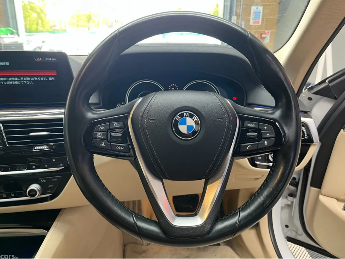 BMW 5-Series Saloon, Petrol Plug-in Hybrid, 2017, White