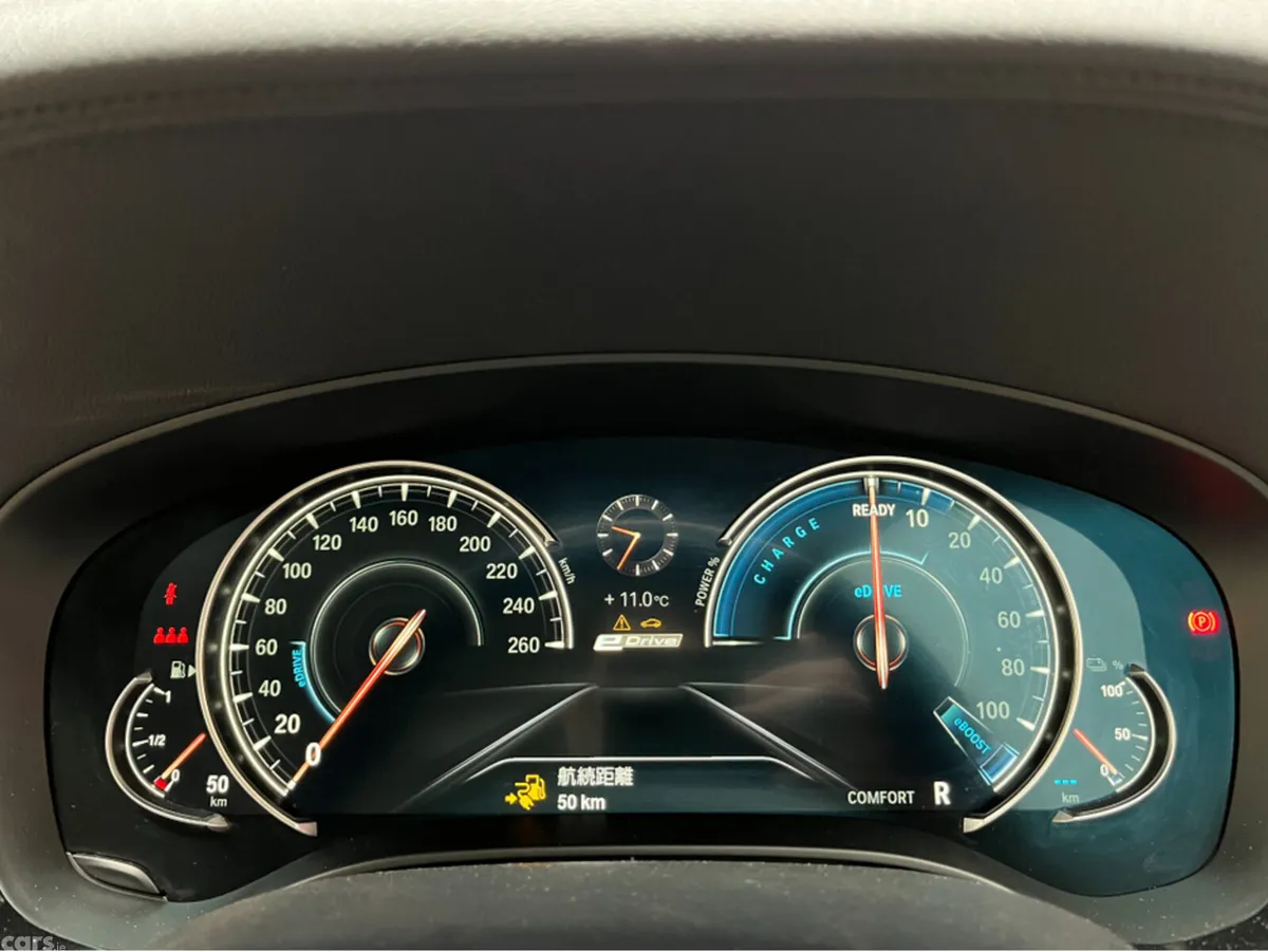 BMW 5-Series Saloon, Petrol Plug-in Hybrid, 2017, White