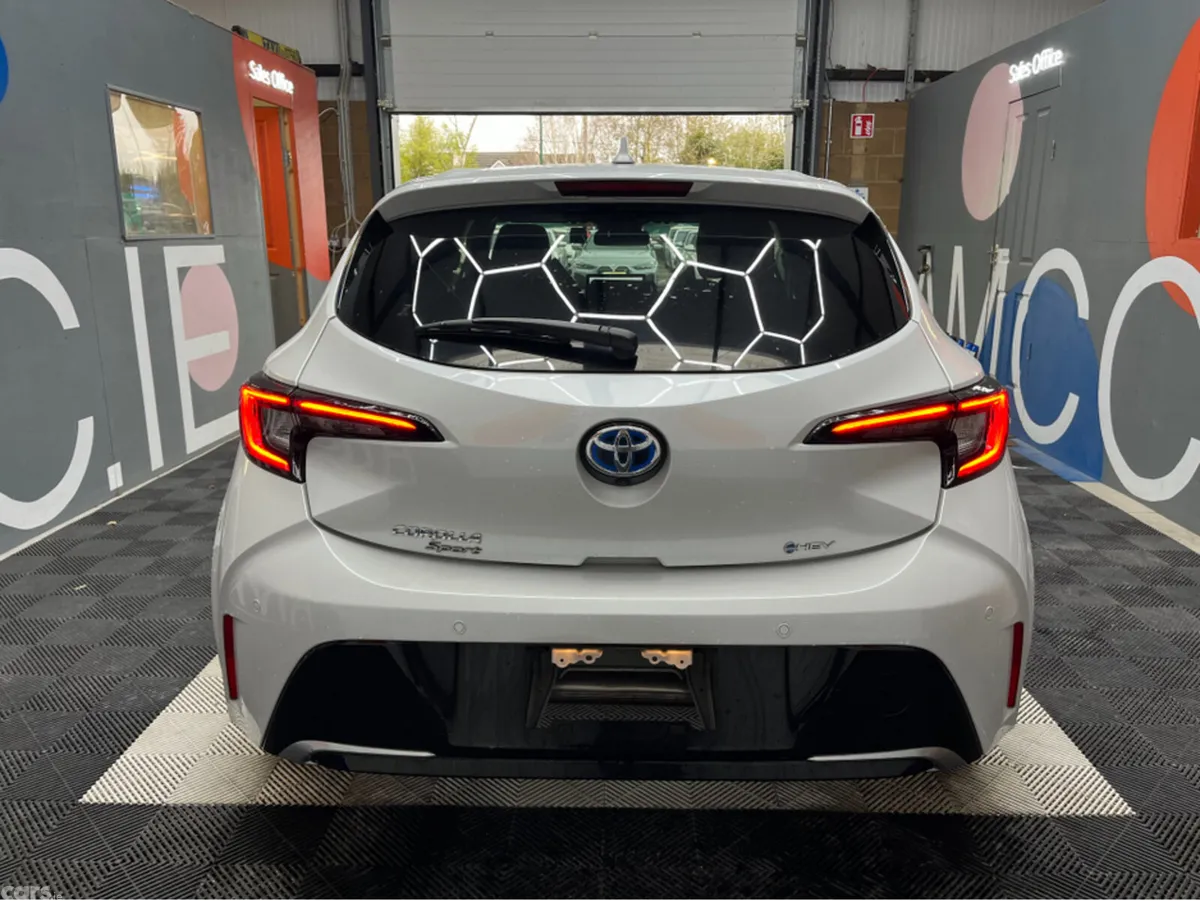 Toyota Corolla Hatchback, Petrol Hybrid, 2025, White