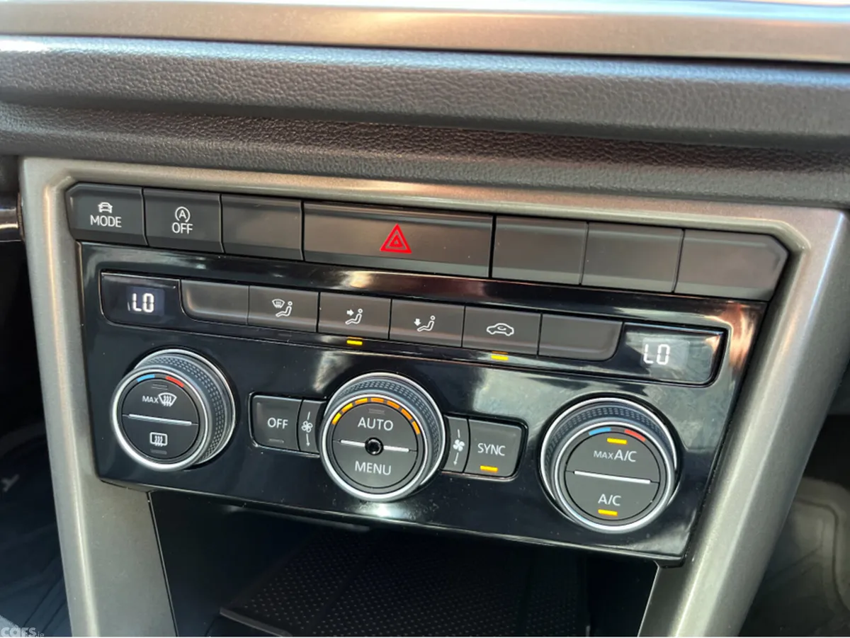 Volkswagen T-Roc SUV, Diesel, 2021, Red