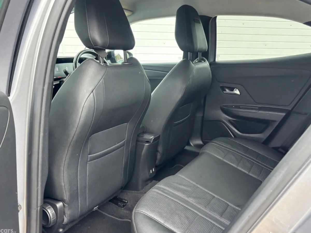 Opel Mokka MPV, Petrol, 2022, Grey