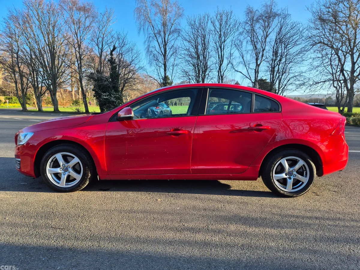 Volvo S60 Saloon, Diesel, 2017, Red