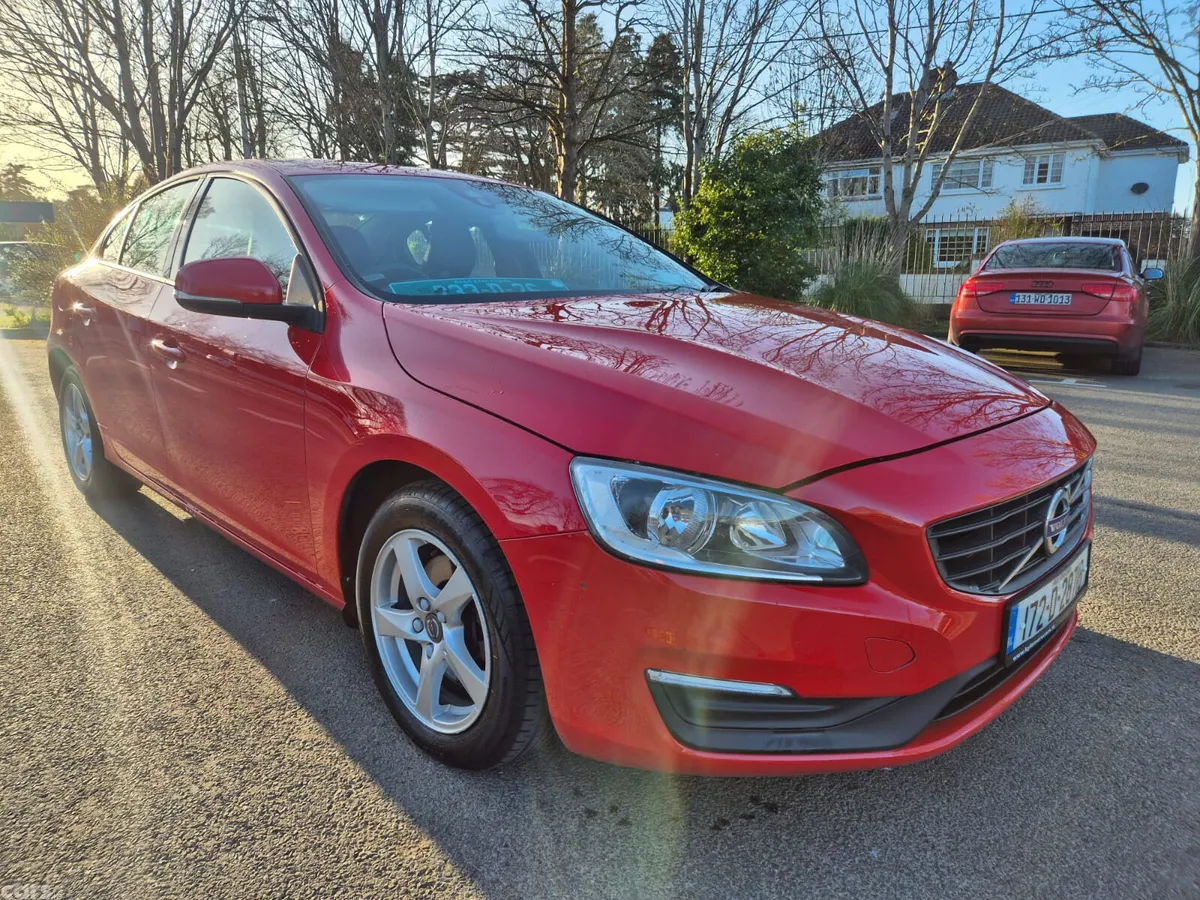 Volvo S60 Saloon, Diesel, 2017, Red