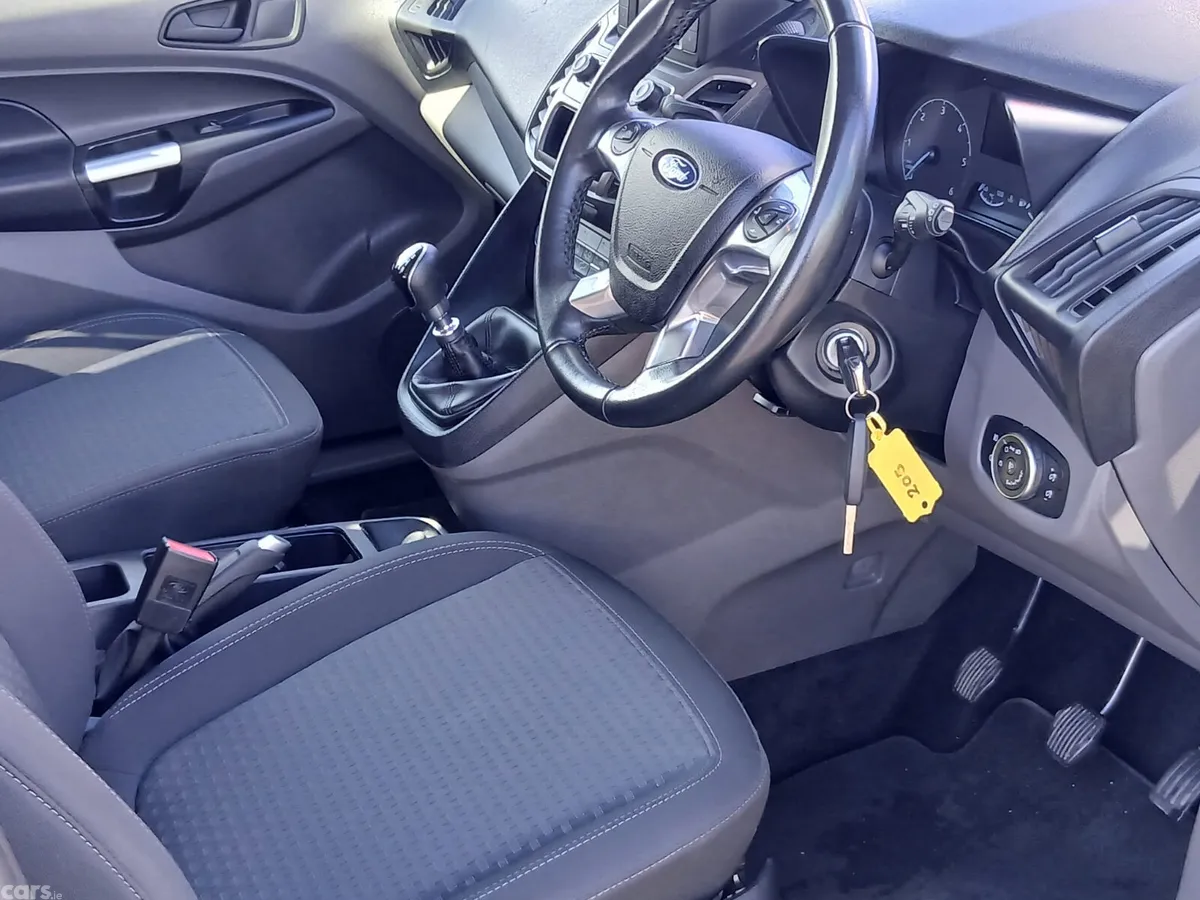 Ford Tourneo Connect MPV, Diesel, 2022, Blue