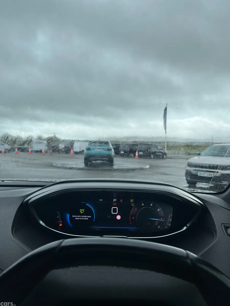Peugeot 3008 MPV, Diesel, 2024, Grey