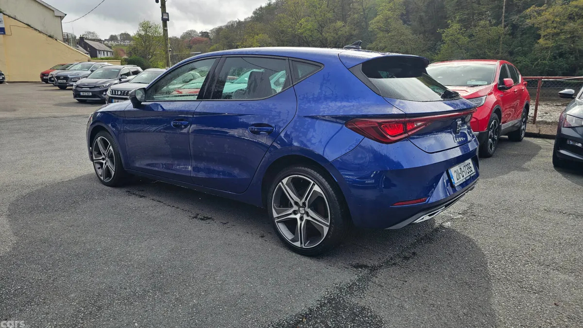 SEAT Leon Estate, Petrol Plug-in Hybrid, 2021, Blue