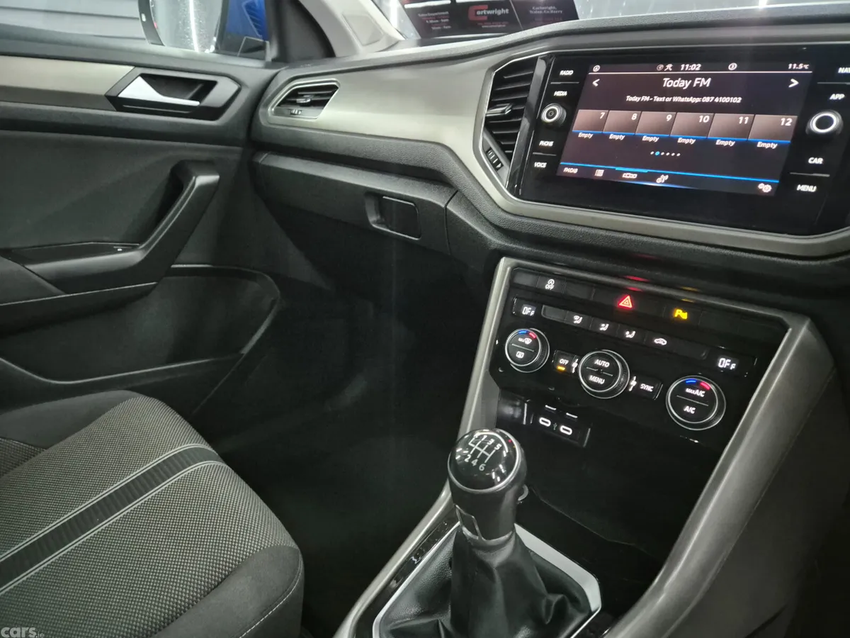 Volkswagen T-Roc SUV, Diesel, 2021, Blue